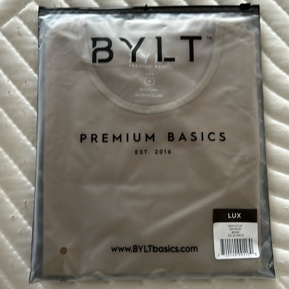 Bylt lux drop cut medium scallop tee